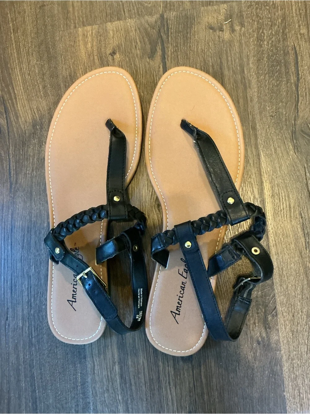 American Eagle Black Braided T-Strap Flat Sandals Women’s Size 9.5